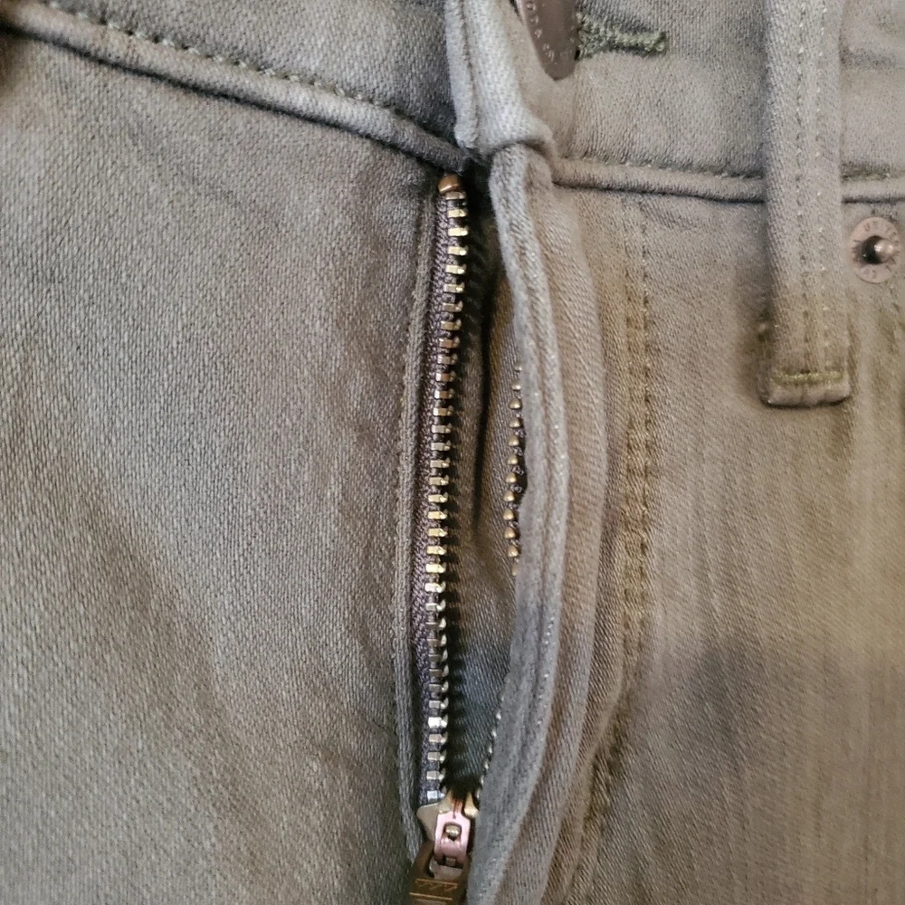 Universal Thread olive green mid rise jegging - Picture 8 of 15